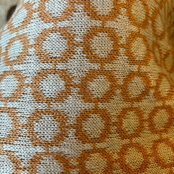 Women’s Reversible Knit Infinity Scarf in Terracotta/Light Gray. - Picture 10 of 10